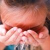 Se débarrasser des yeux gonflés après avoir pleuré