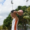 Lancer le ballon pendant un match de football