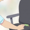 Nettoyer une chaise de bureau