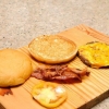 Réchauffer un cheeseburger