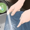 Enlever une tache d'eau de javel