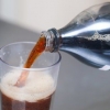 Nettoyer des toilettes avec du coca cola