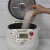 Cuisson du riz dans un cuiseur à riz