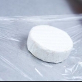 Retirer la croûte de brie