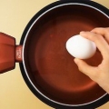 Obtenir un oeuf dans une bouteille