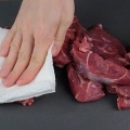 Préparer des côtelettes d'agneau
