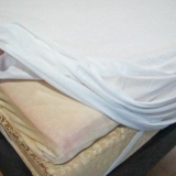 Enlever les taches de sang d'un matelas