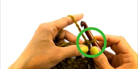 Crocheter au crochet