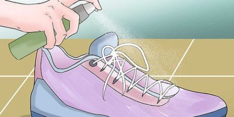 Chaussures en daim extensibles